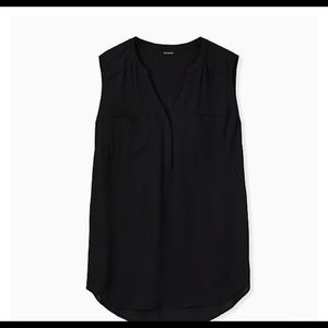 Never worn-Black,Torrid, PULLOVER TANK